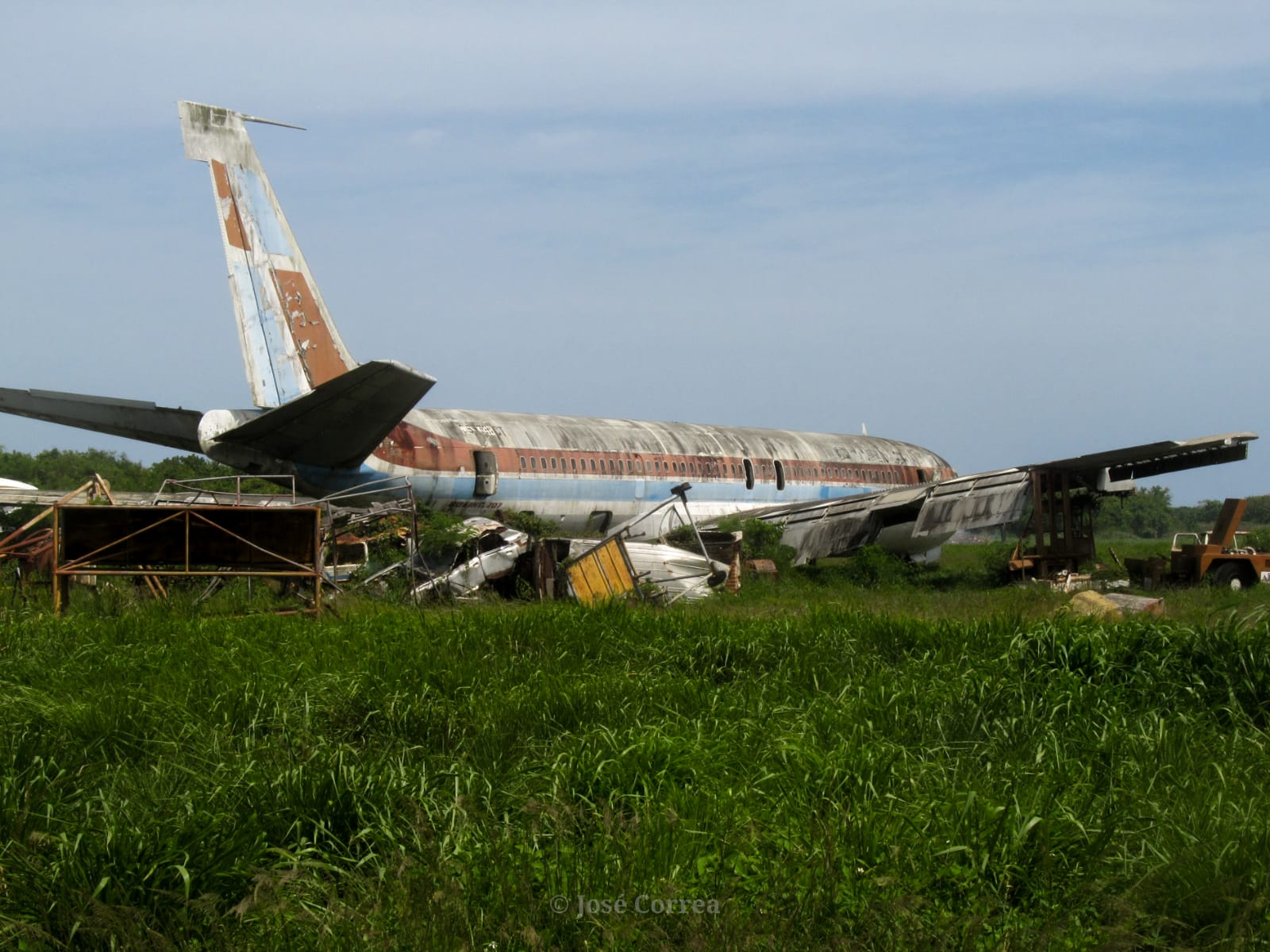 ¡Hasta siempre! Desguazan aviones de Dominicana en el aeropuerto Las Américas