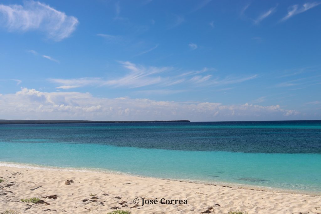 bahia-de-las-aguilas-playa